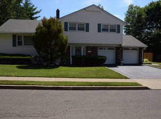 31 Tarnapoll Rd, Emerson, NJ 07630