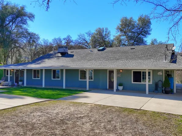 4421 Scrubby Oak Dr, Mariposa, CA 95338