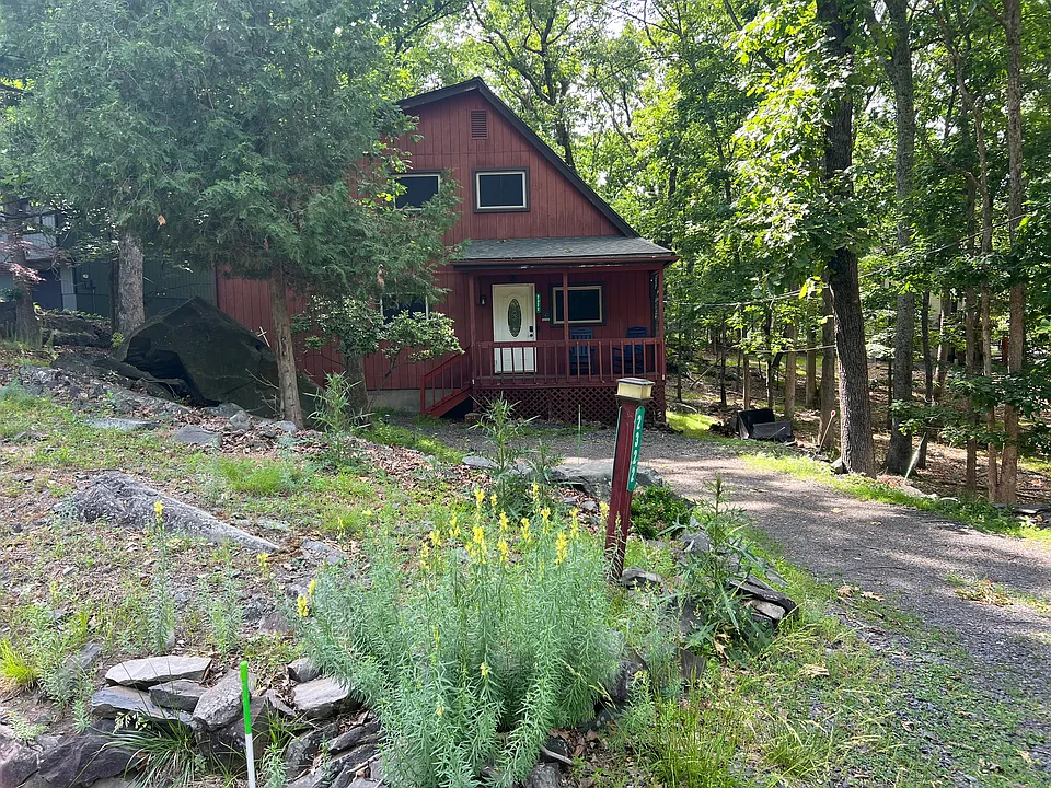2322 Burntwood Dr