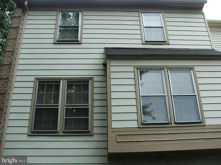 Sutherland Ct — Photo 5