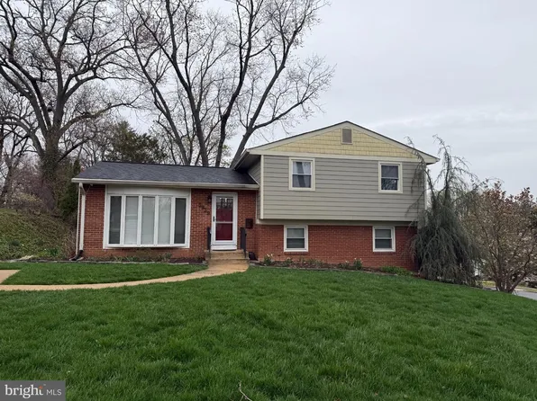 5939 Craft Rd, Alexandria, VA 22310