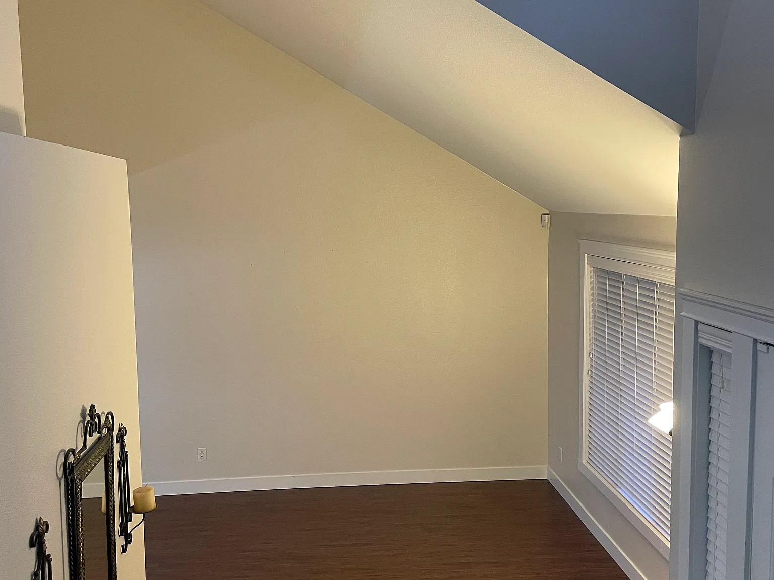 3 bed, 2.5 bath, 1660 sqft, $3,350 — Photo 3