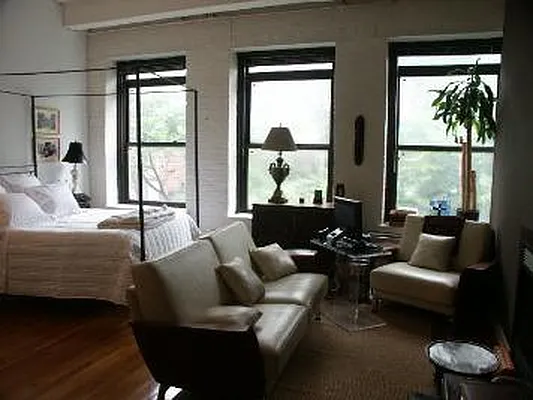 Rented by Corcoran | media 40