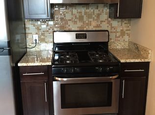 21245 Mastick Rd, Fairview Park, OH 44126