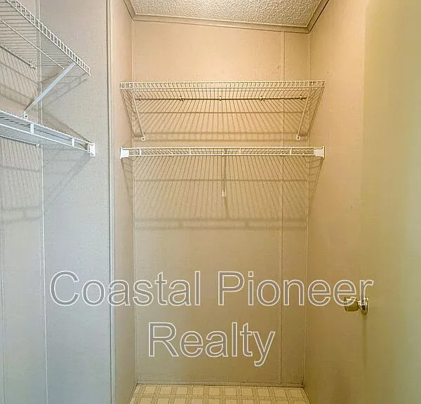 4550 Charter St #RC — Photo 14