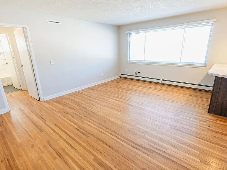 YG Flats — Photo 24