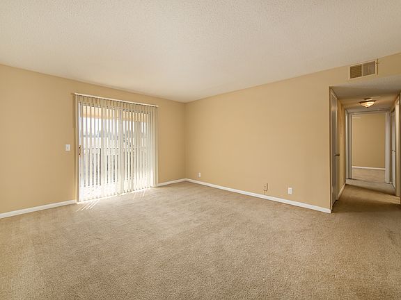 2nd image of 2404 Scarlett Oak Ct
