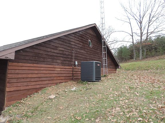 5th image of 141 Hilltop Ln