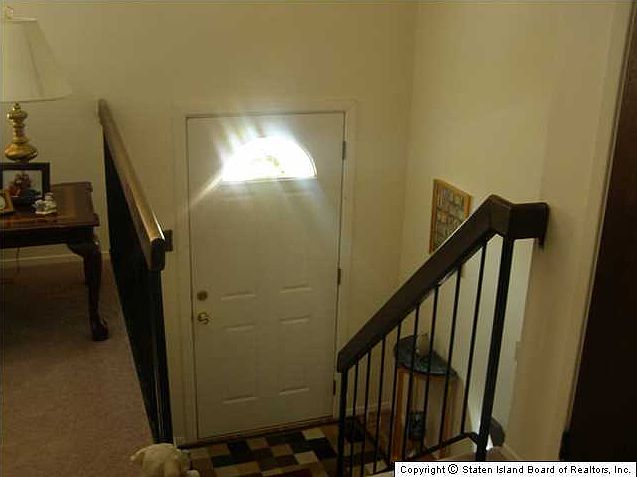 1st image of 251 Grantwood Ave