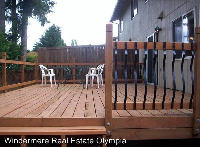 1st image of 4104 Quail Dr SE