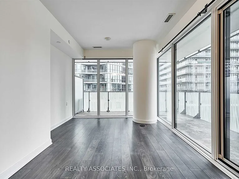 42 Charles St E #1304 — Photo 13