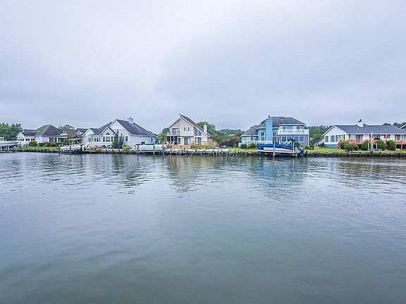 8 - 12 Goldeneye Waterview Home