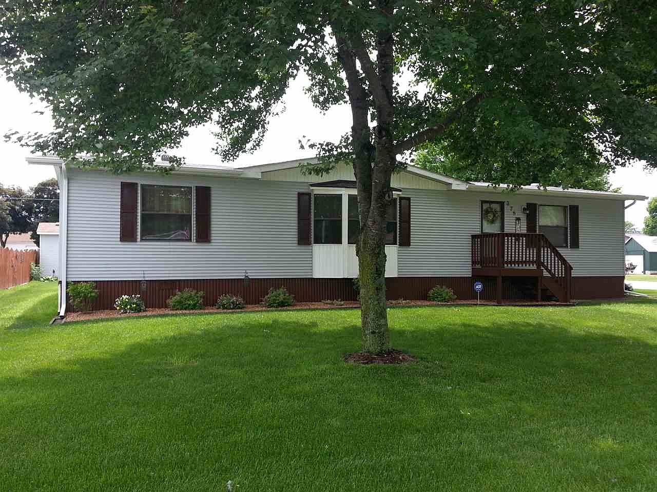 378 Rogers St, New Albin, IA 52160 Zillow