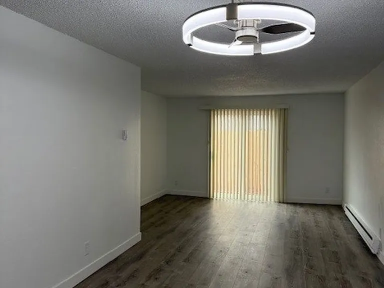 230a-Silverleaf Apartments — Photo 6