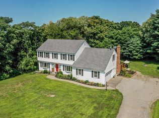 37 Maplewood Dr, New Milford, CT 06776