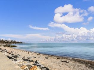 102 Saddle Rock Rd, Stamford, CT 06902