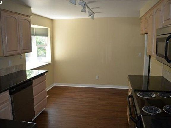 3rd image of 9106 NW 15th Ave
