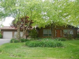 1837 Sandy Beach Dr, Crown Point, IN 46307