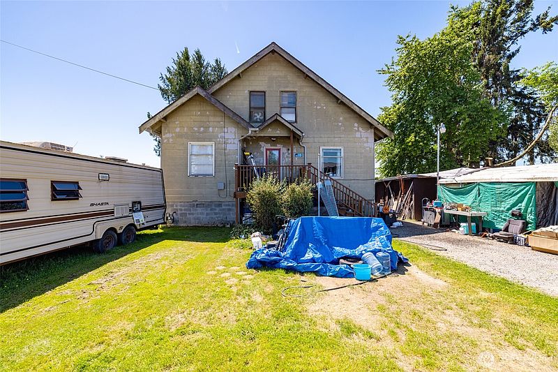 5th image of 810 Cul De Sac Avenue