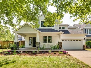 992 NE Simmental St, Hillsboro, OR 97124