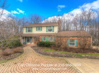 8937 Eagle Rd, Kirtland, OH 44094