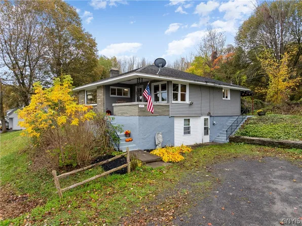 12 Gridley Pl, Sauquoit, NY 13456
