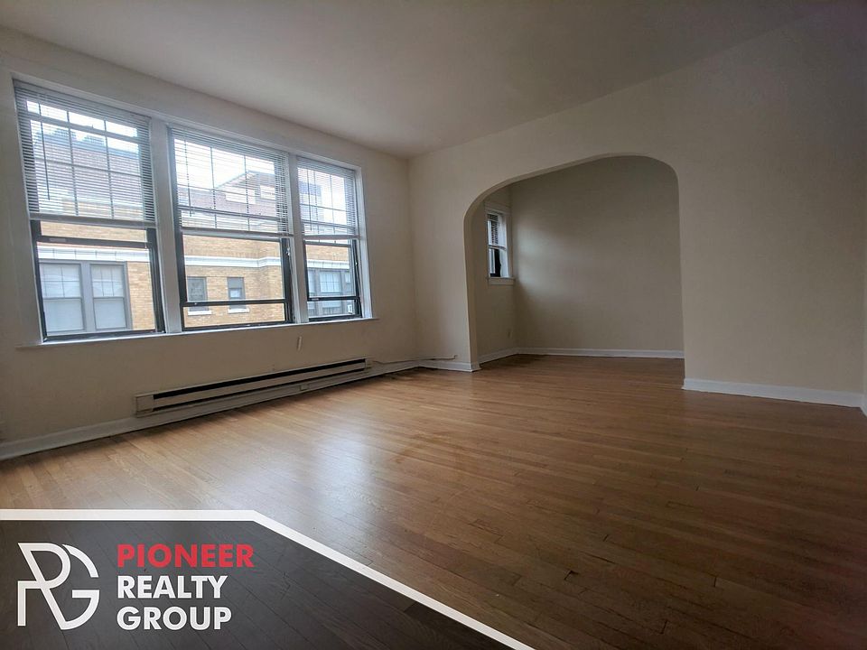 1st image of 719 W Barry Ave #721A3