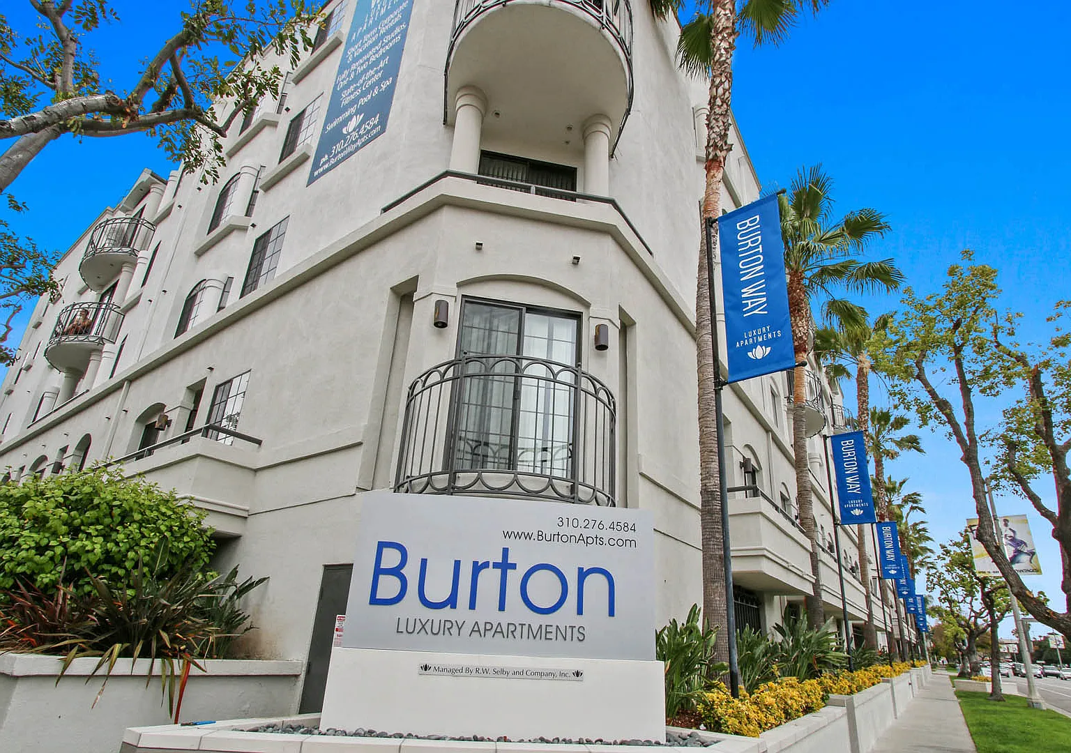 Burton — Photo 2