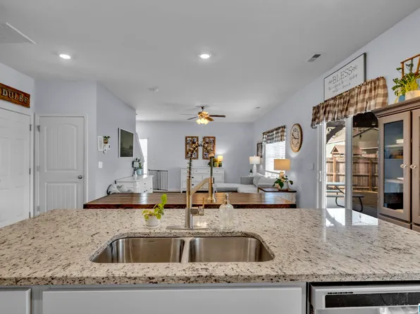 326 Firebrick Way, Kimberly, AL 35091