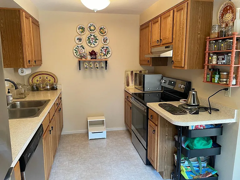 4906 Silver Spruce Ln — Photo 11