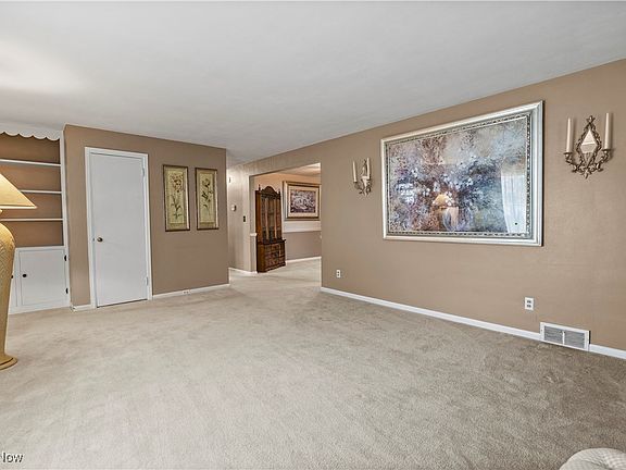 5th image of 2259 Cleveland Blvd