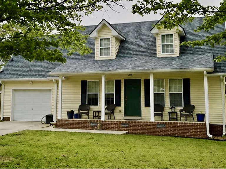 140 Silver Leaf Cir — Photo 1