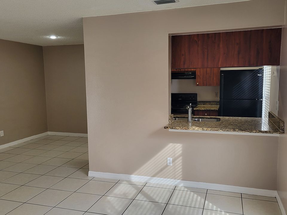 Open bar area to Kitchen