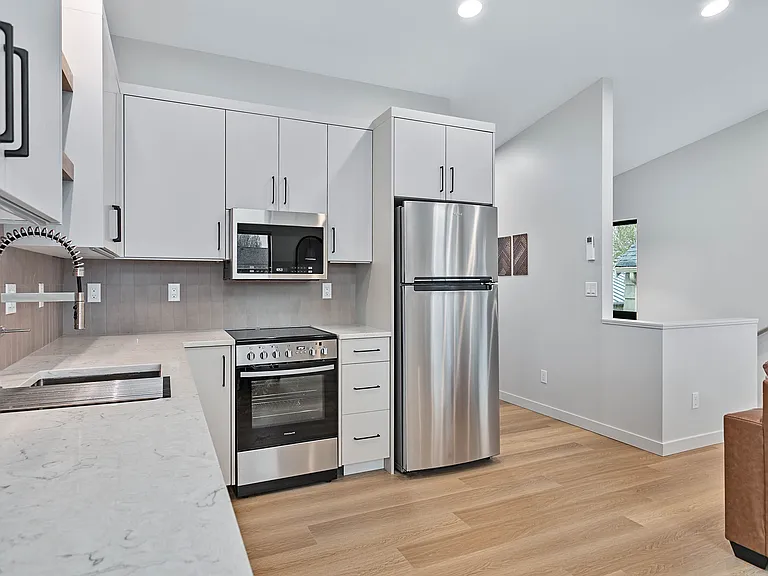 2517 Vallette St #101 — Photo 21