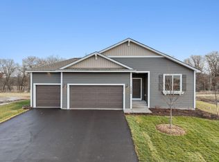 2165 Westpointe Dr, Hastings, MN 55033