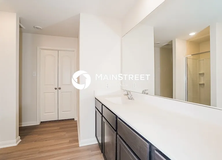 21051 Titian Dr — Photo 27