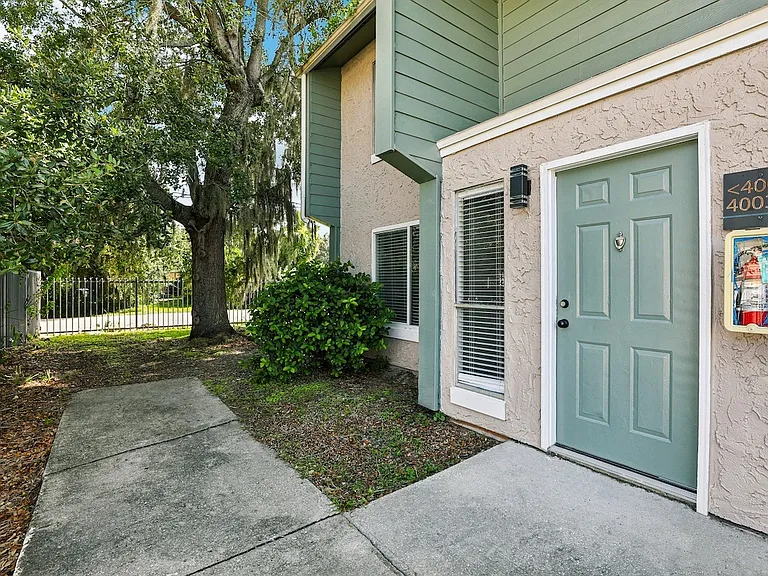 Winford Place Apartments — Photo 21