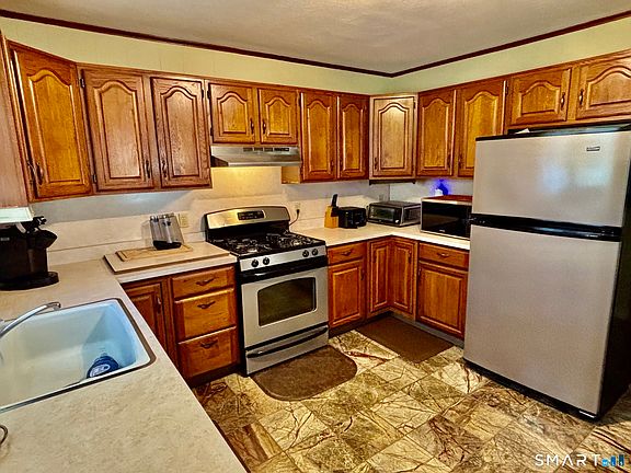 2nd image of 115 Hayestown Road