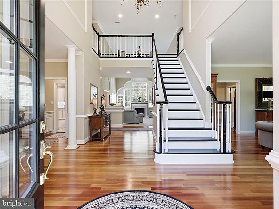 3rd image of 99 Brookesmill Ln