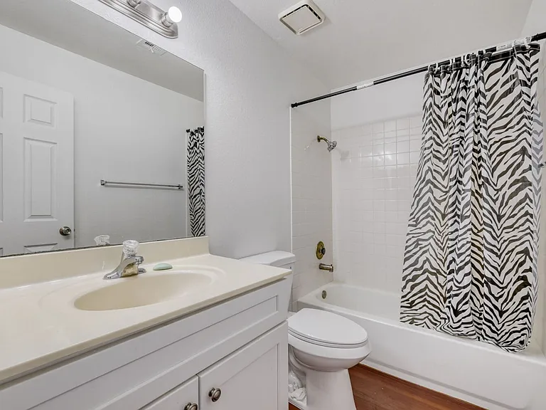 6713 W Charleston Blvd #4 — Photo 12