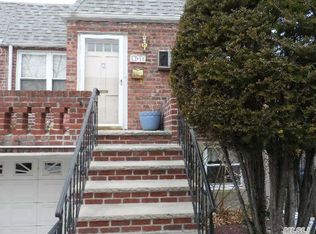 4340 194th St, Flushing, NY 11358