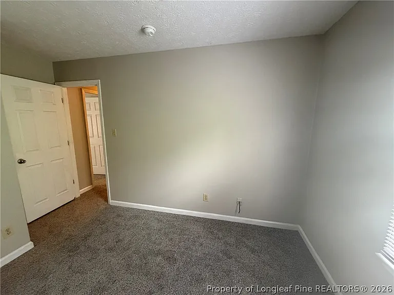 872 Hilton Dr — Photo 14