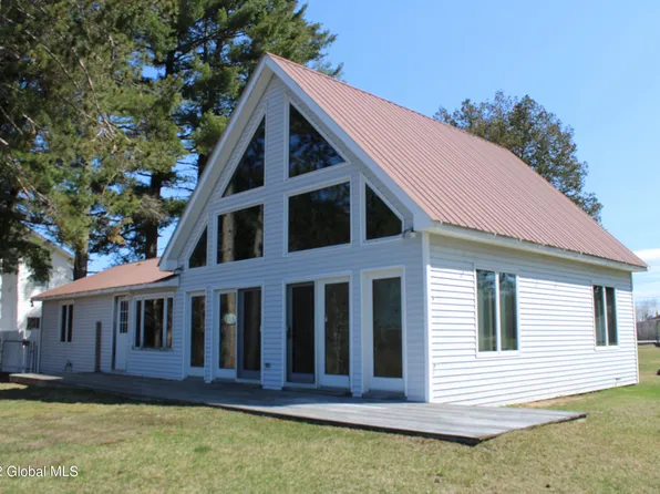 6689 NY-30, Indian Lake, NY 12842
