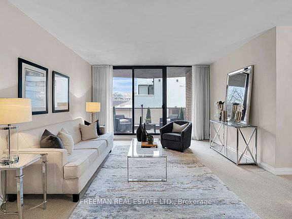 3rd image of 350 Lonsdale Rd #303