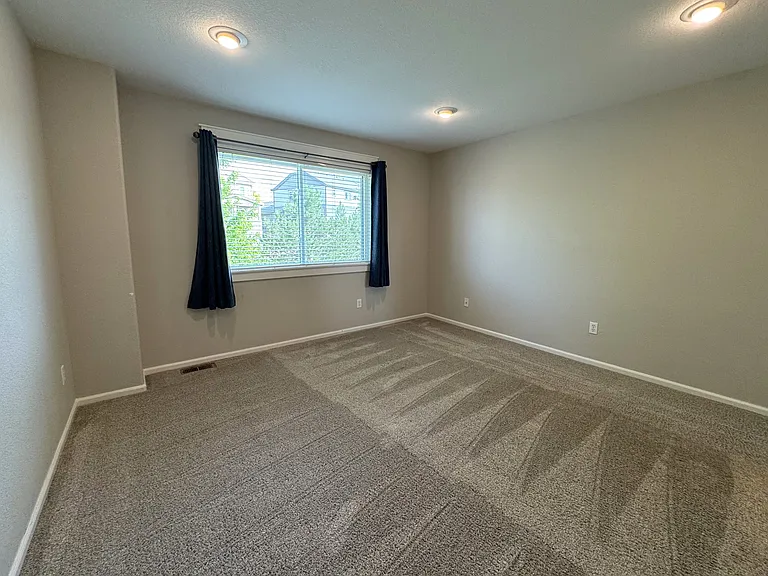 2390 Broadleaf Loop — Photo 35