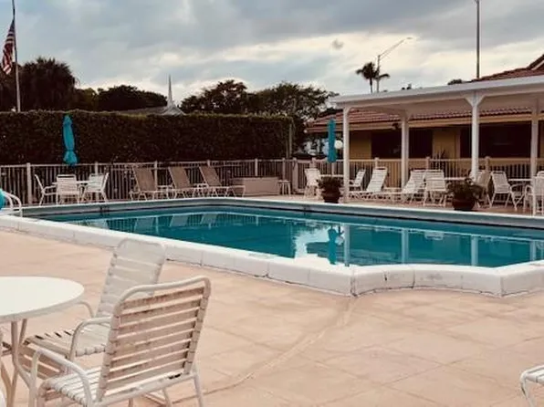 2601 NE 14th Street Cswy APT 142, Pompano Beach, FL 33062