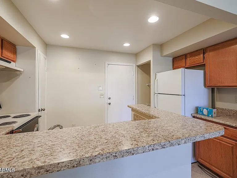19820 N 13th Ave #125 — Photo 7