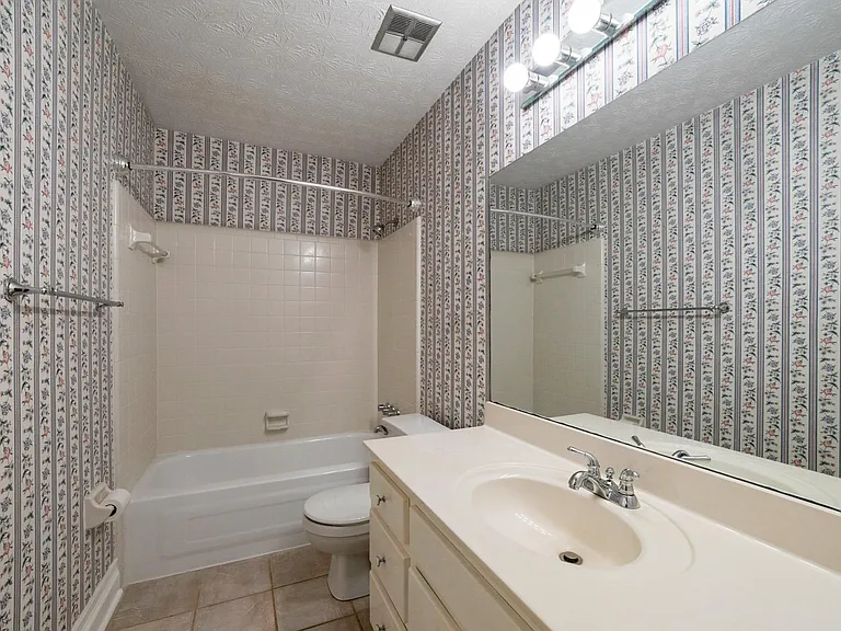 170 Cedar Trce — Photo 16
