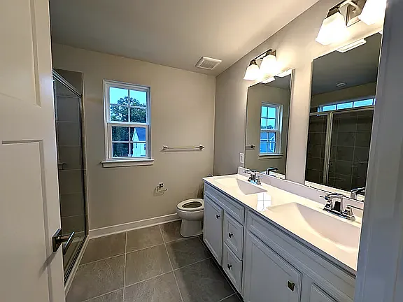 723 Kalmar Ln — Photo 15