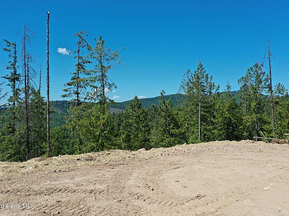 2nd image of 200 Alpine Dr